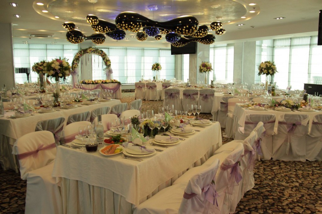 Ресторан при отеле Лаванда